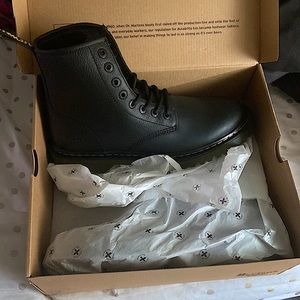 Awley Black Dr. Martens |  Size: US 10 in womens